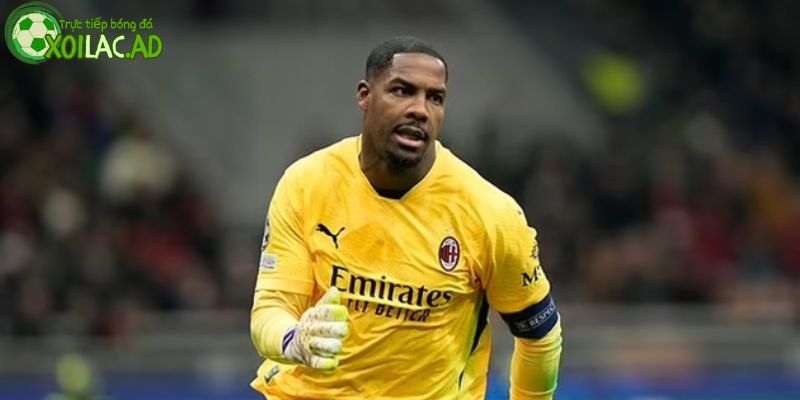 Chelsea kích hoạt Mike Maignan